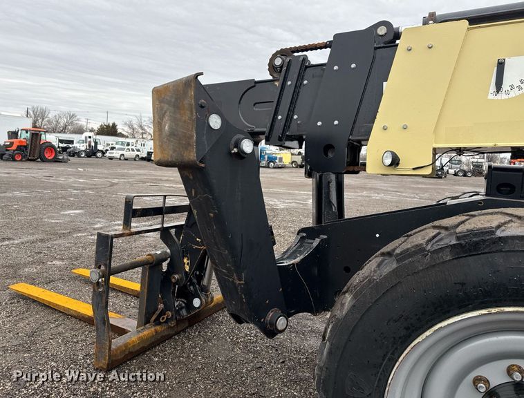 image for item EG2522 2019 JLG 1255 telehandler