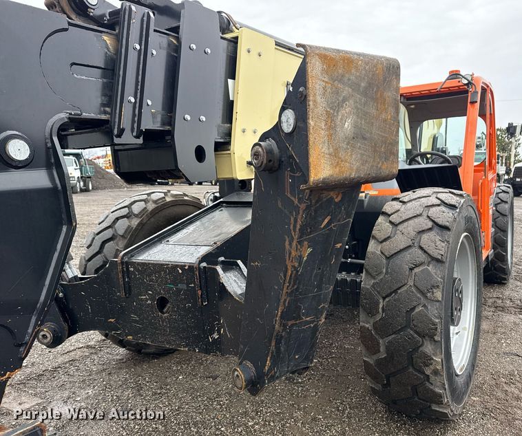 image for item EG2522 2019 JLG 1255 telehandler