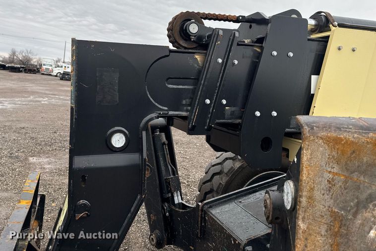 image for item EG2522 2019 JLG 1255 telehandler