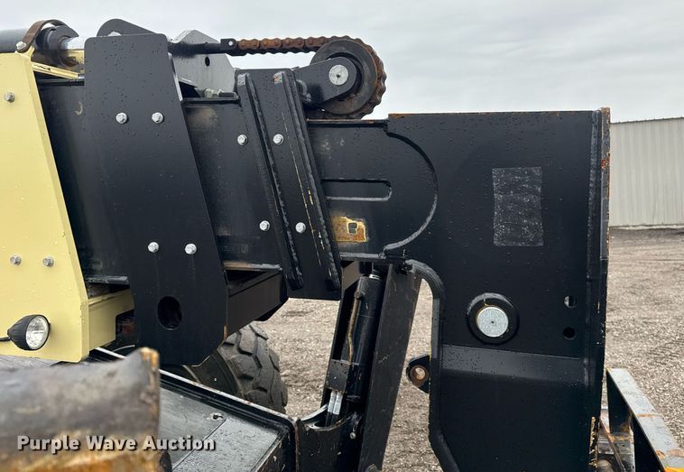 image for item EG2522 2019 JLG 1255 telehandler