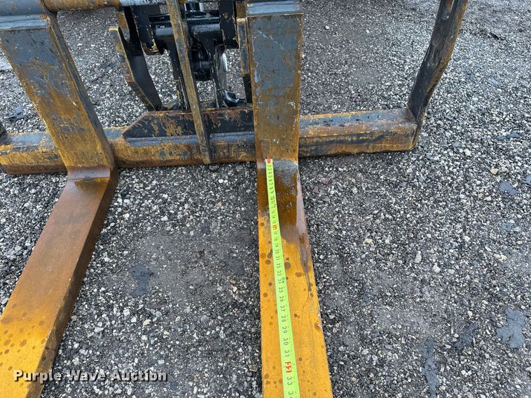 image for item EG2522 2019 JLG 1255 telehandler