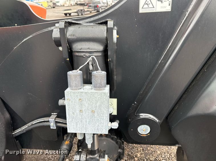 image for item EG2522 2019 JLG 1255 telehandler