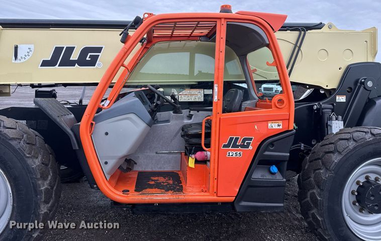 image for item EG2522 2019 JLG 1255 telehandler