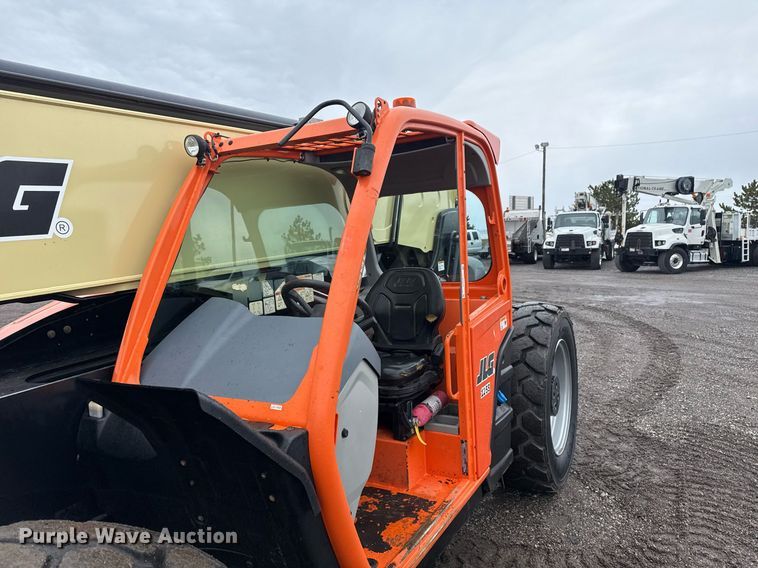 image for item EG2522 2019 JLG 1255 telehandler