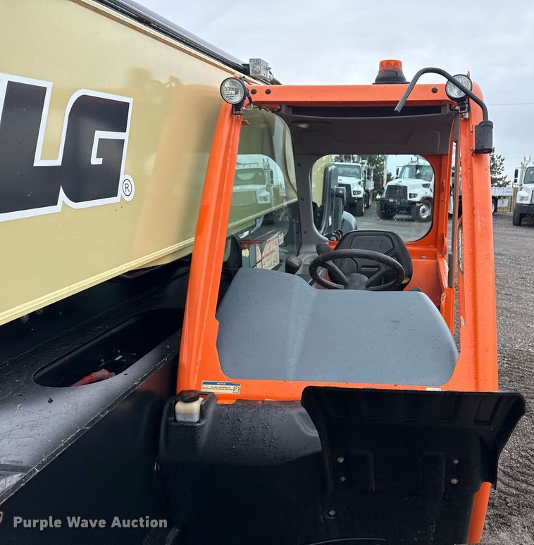 image for item EG2522 2019 JLG 1255 telehandler