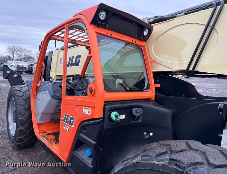 image for item EG2522 2019 JLG 1255 telehandler