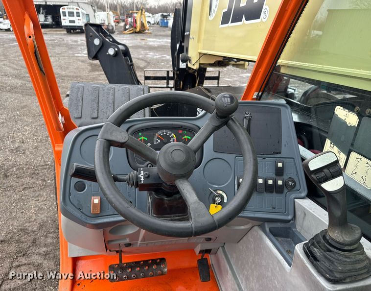 image for item EG2522 2019 JLG 1255 telehandler