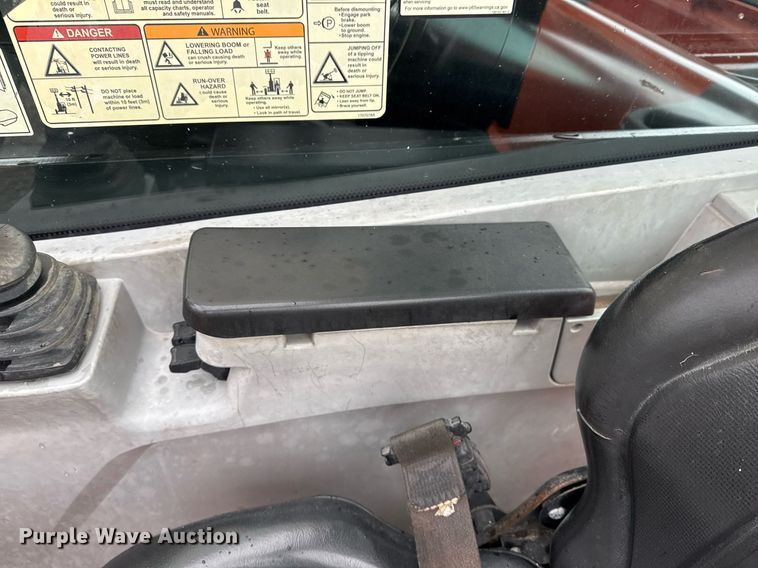 image for item EG2522 2019 JLG 1255 telehandler