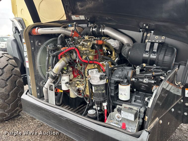 image for item EG2522 2019 JLG 1255 telehandler