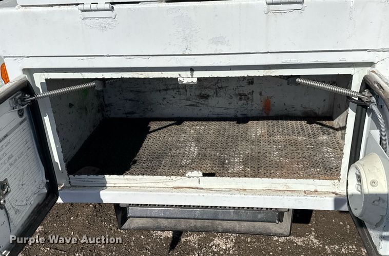 image for item EG2525 2012 Freightliner Business Class M2 Ext. Cab utility / service truck