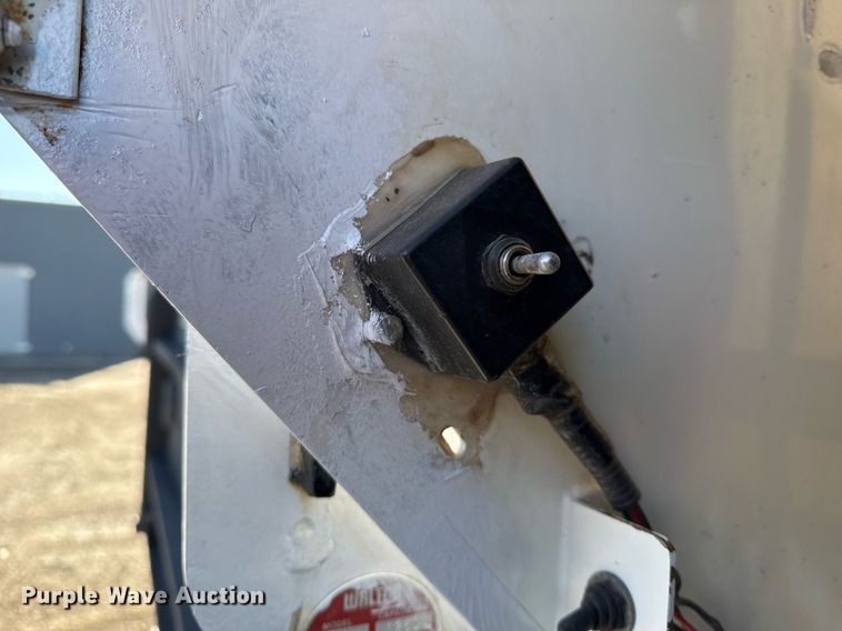 image for item EG2525 2012 Freightliner Business Class M2 Ext. Cab utility / service truck