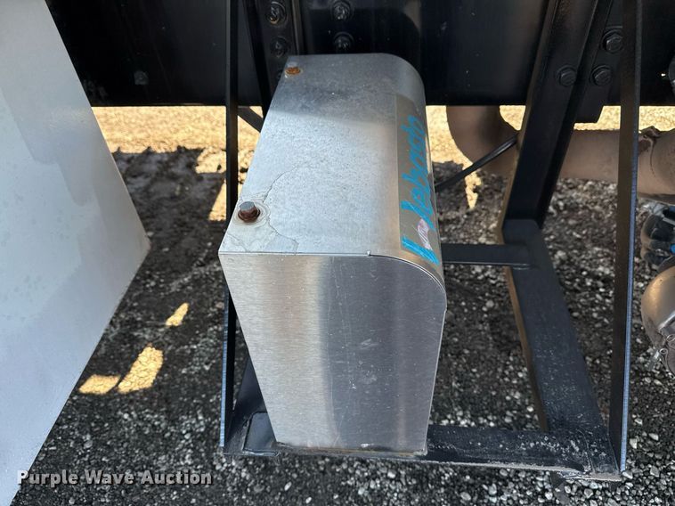 image for item EG2525 2012 Freightliner Business Class M2 Ext. Cab utility / service truck