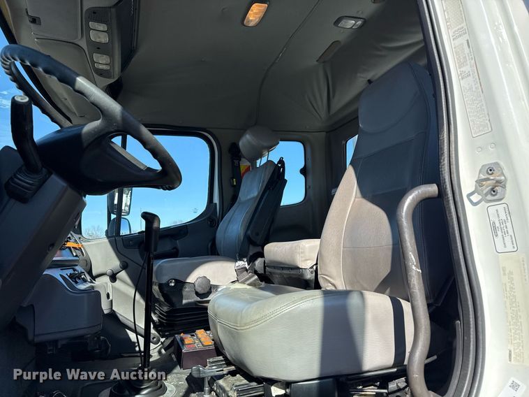 image for item EG2525 2012 Freightliner Business Class M2 Ext. Cab utility / service truck