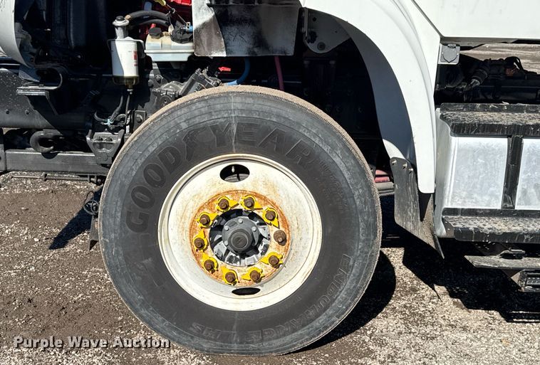 image for item EG2525 2012 Freightliner Business Class M2 Ext. Cab utility / service truck