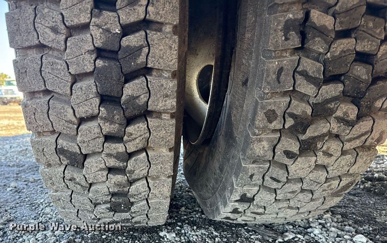 image for item EG2525 2012 Freightliner Business Class M2 Ext. Cab utility / service truck