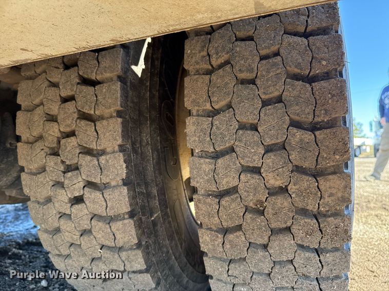 image for item EG2525 2012 Freightliner Business Class M2 Ext. Cab utility / service truck