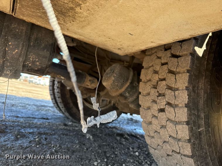 image for item EG2525 2012 Freightliner Business Class M2 Ext. Cab utility / service truck