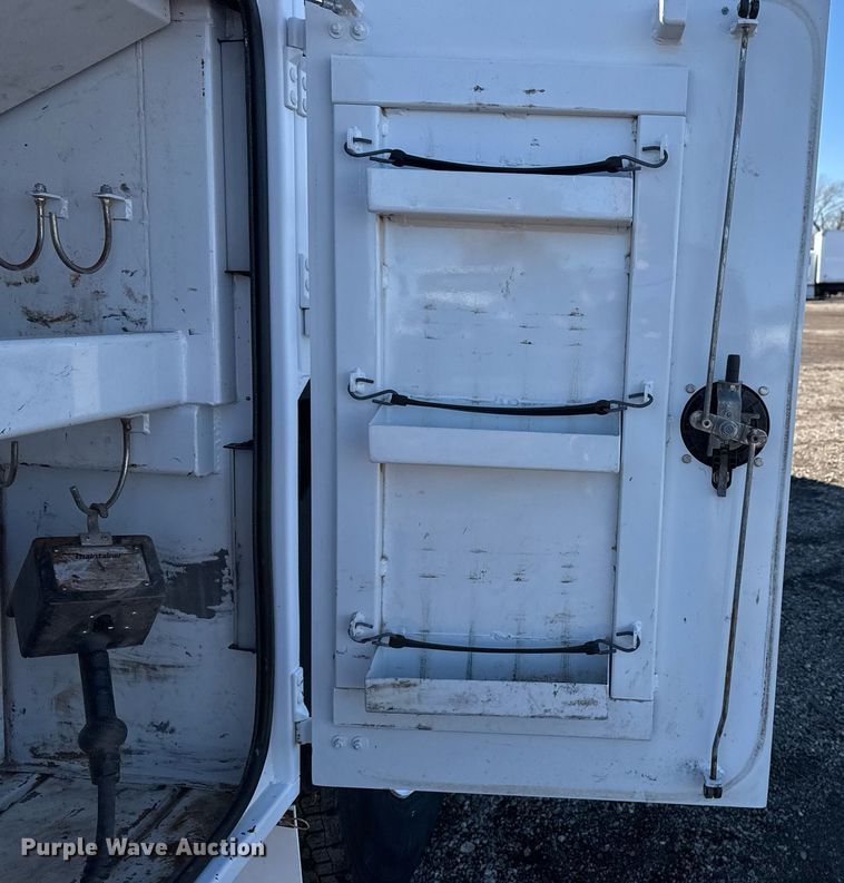 image for item EG2526 2005 Sterling Acterra utility / service truck