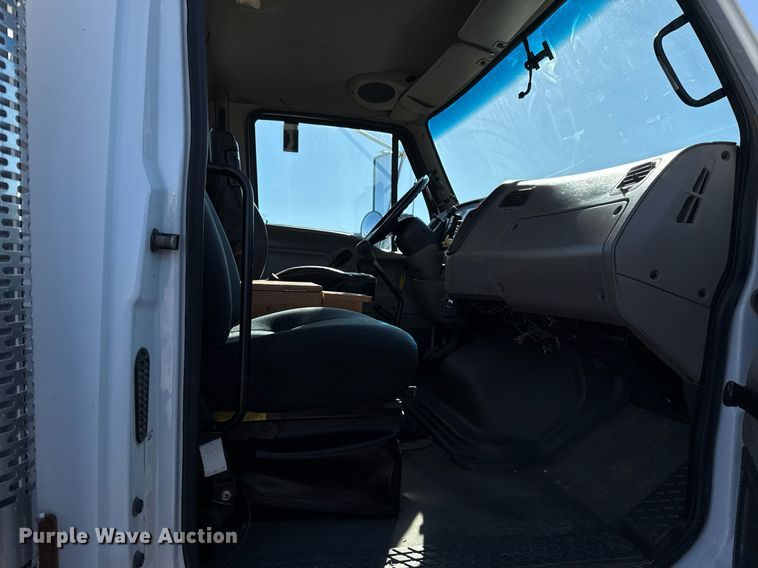 image for item EG2526 2005 Sterling Acterra utility / service truck