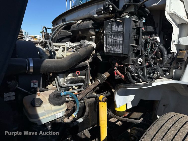 image for item EG2526 2005 Sterling Acterra utility / service truck