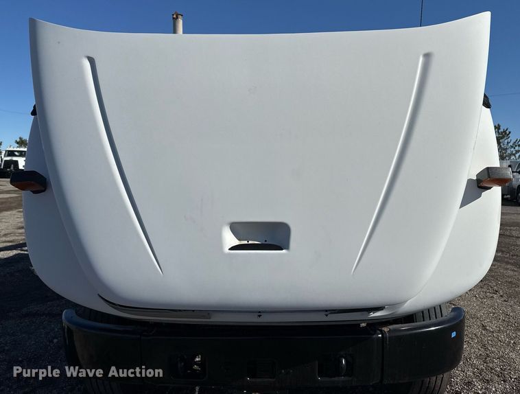 image for item EG2526 2005 Sterling Acterra utility / service truck