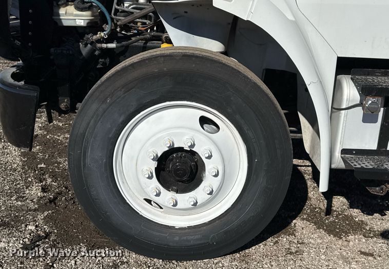 image for item EG2526 2005 Sterling Acterra utility / service truck