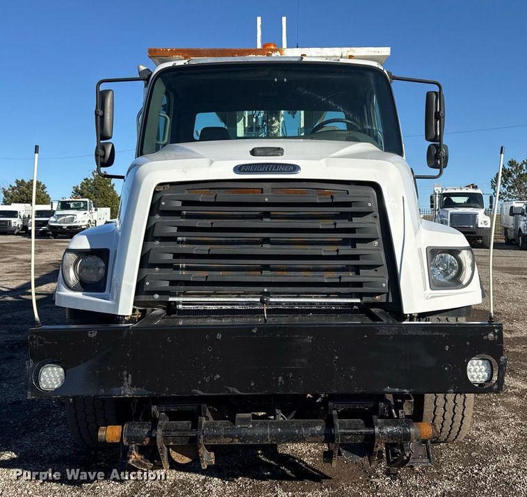 image for item EG2529 2014 Freightliner 114SD grapple crane truck