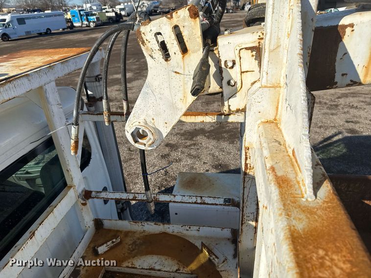 image for item EG2529 2014 Freightliner 114SD grapple crane truck