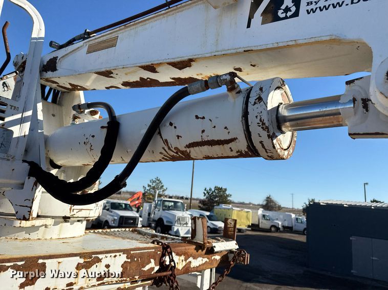image for item EG2529 2014 Freightliner 114SD grapple crane truck