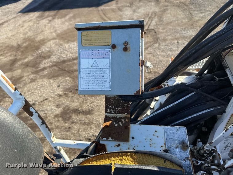 image for item EG2529 2014 Freightliner 114SD grapple crane truck