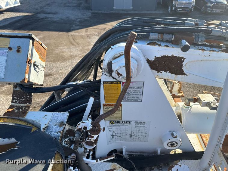 image for item EG2529 2014 Freightliner 114SD grapple crane truck