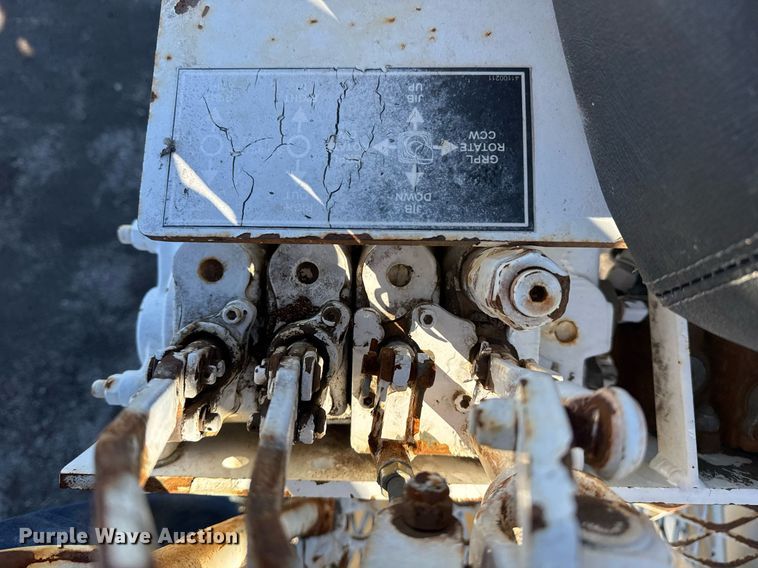 image for item EG2529 2014 Freightliner 114SD grapple crane truck