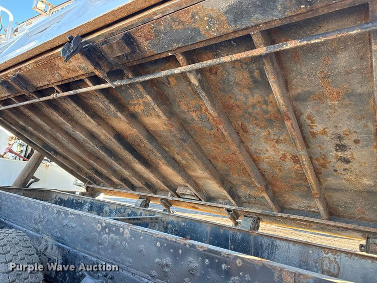 image for item EG2529 2014 Freightliner 114SD grapple crane truck