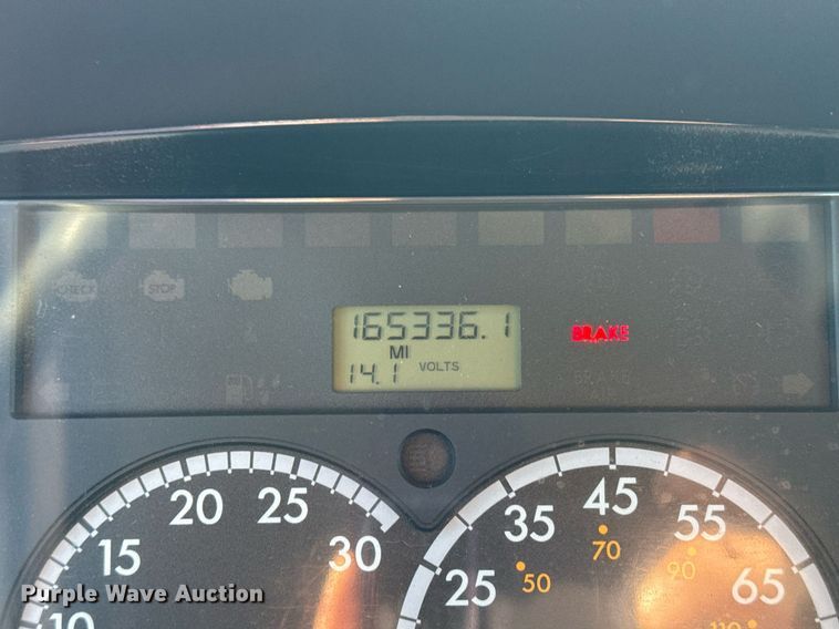 image for item EG2529 2014 Freightliner 114SD grapple crane truck