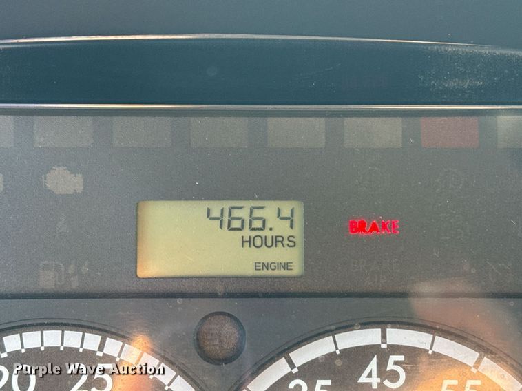 image for item EG2529 2014 Freightliner 114SD grapple crane truck