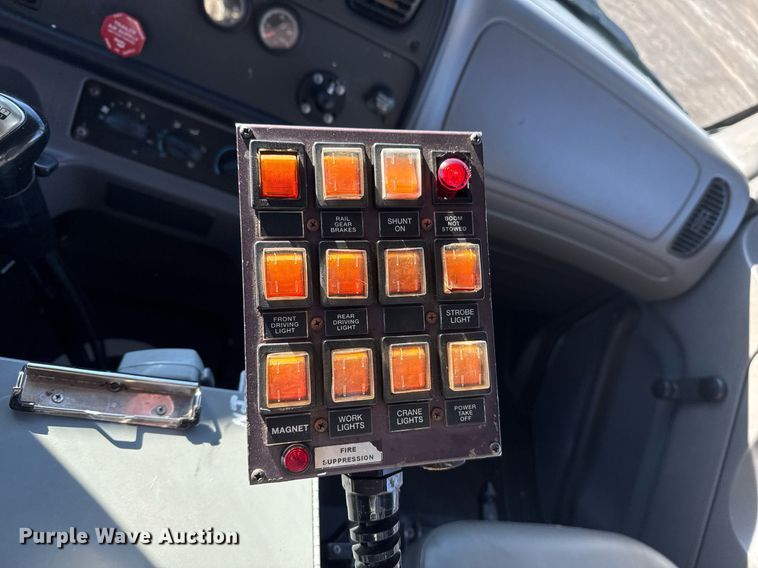 image for item EG2529 2014 Freightliner 114SD grapple crane truck