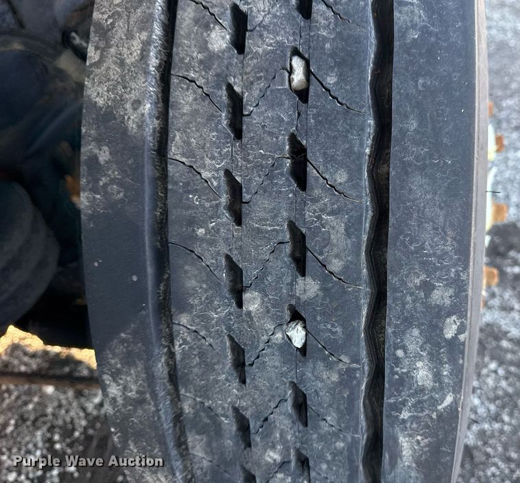 image for item EG2529 2014 Freightliner 114SD grapple crane truck