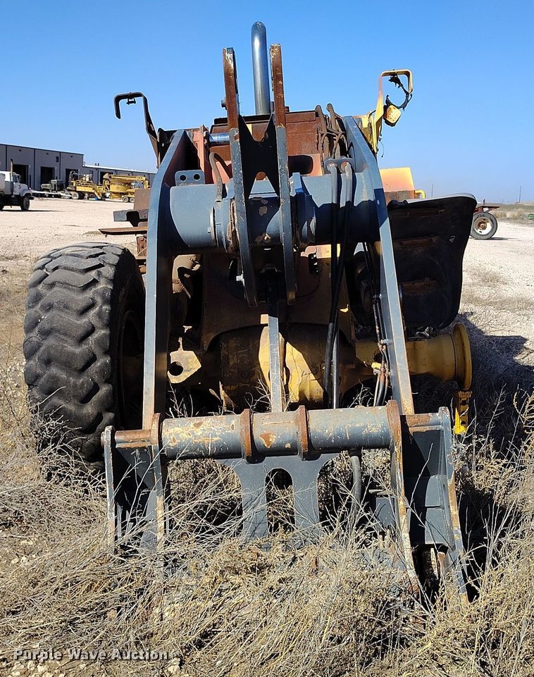 image for item EH0143 2011 John Deere 624K wheel loader