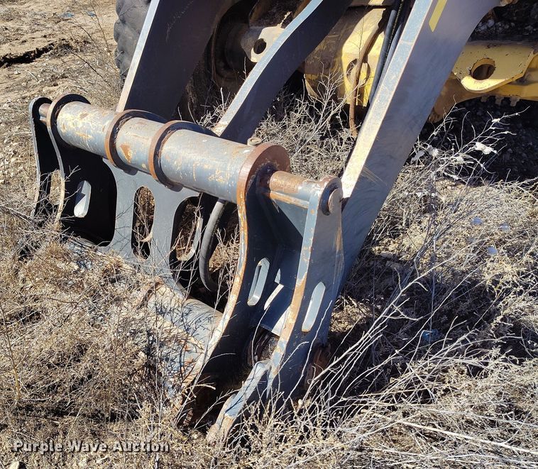 image for item EH0143 2011 John Deere 624K wheel loader