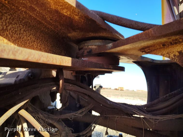 image for item EH0143 2011 John Deere 624K wheel loader