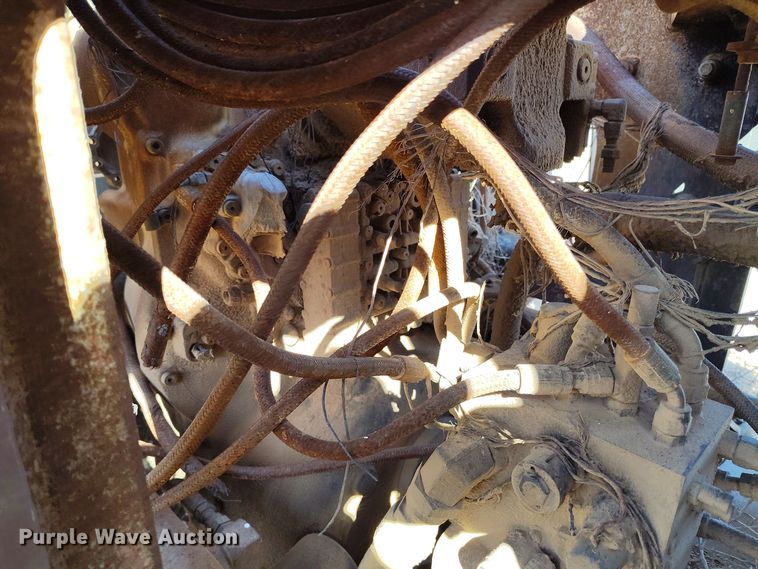 image for item EH0143 2011 John Deere 624K wheel loader