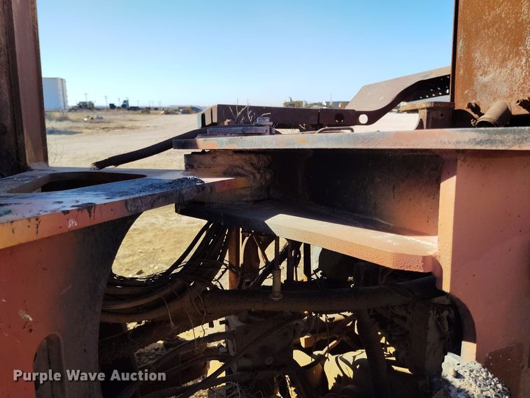 image for item EH0143 2011 John Deere 624K wheel loader