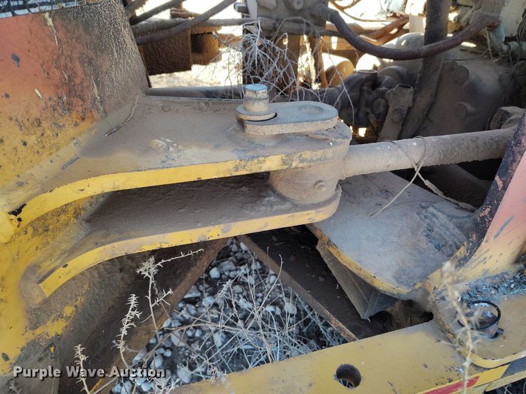 image for item EH0143 2011 John Deere 624K wheel loader