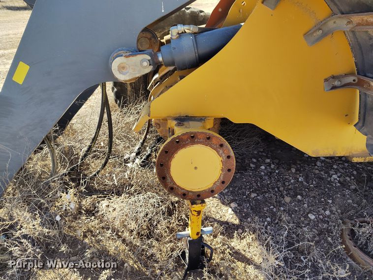 image for item EH0143 2011 John Deere 624K wheel loader