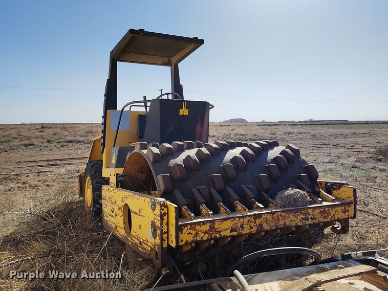 image for item EH0151 Dynapac CA15 II PD single drum vibratory roller