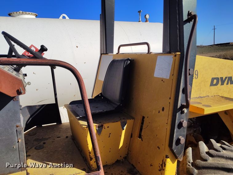 image for item EH0151 Dynapac CA15 II PD single drum vibratory roller