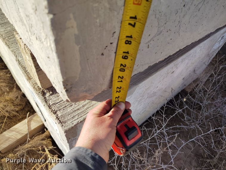 image for item EH0152 (16) 2017 Forterra 481 Grand Prairie precast blocks