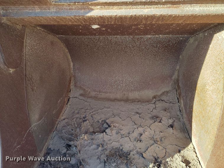 image for item EH0156 CNH Smart Fit SF40SYL 48