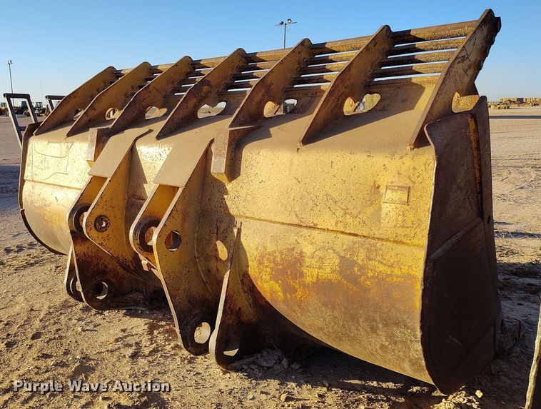 image for item EH0161 Wheel loader bucket