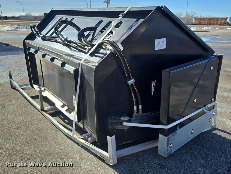 image for item EH8633 2024 Landy SWB91 skid steer bucket